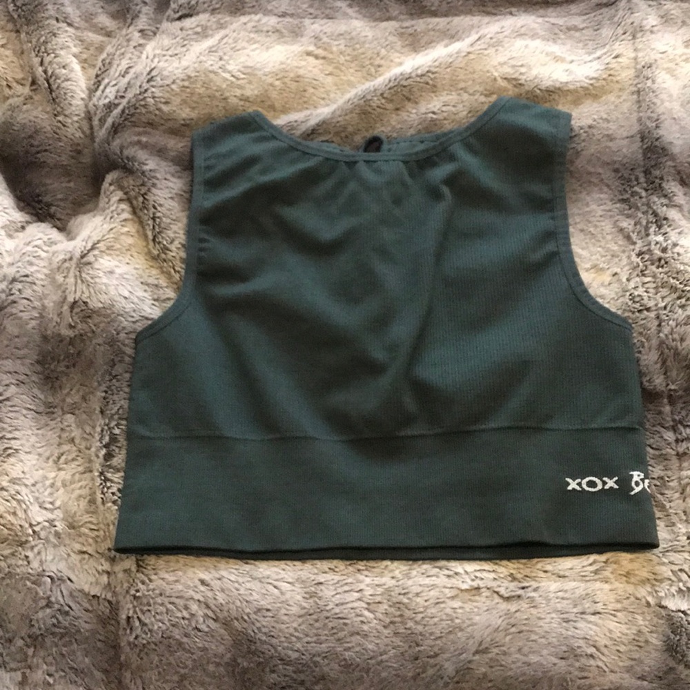 Betsey Johnson activewear top never worn